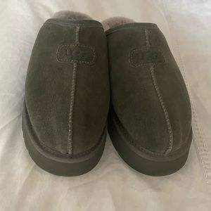 Ugg Slippers NEW